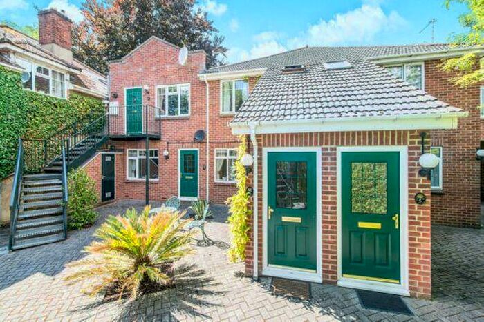 1 Bedroom Maisonette To Rent In The Harrow Way, Basingstoke, RG22