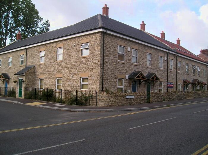 2 Bedroom Flat To Rent In Wishford Mews, Midsomer Norton BA3