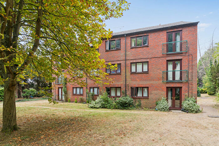2 Bedroom Flat For Sale In Campion Court, Stevenage, Hertfordshire, SG1