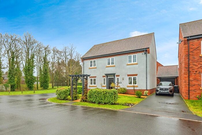 4 Bedroom Detached House For Sale In Hamstall Close, Streethay, Lichfield, WS13