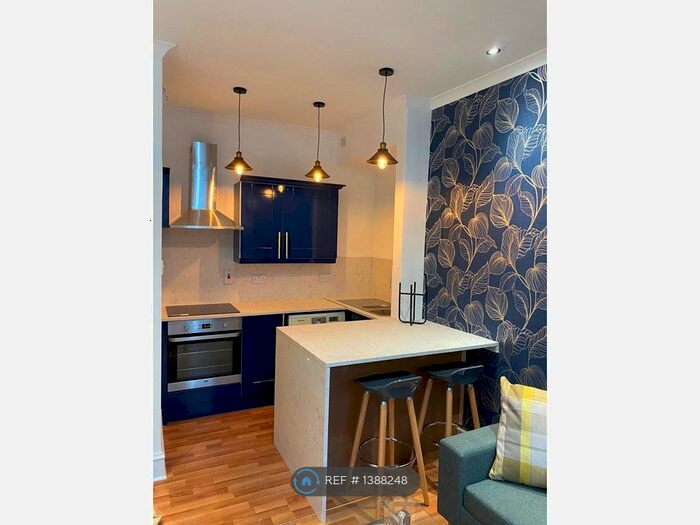 2 Bedroom Flat To Rent In Wallfield Crescent, Aberdeen, AB25