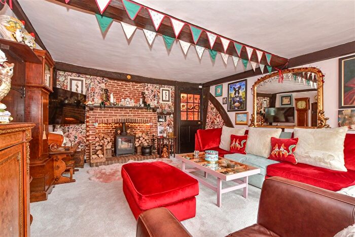 3 Bedroom Property For Sale In High Street, Tenterden, Kent, TN30