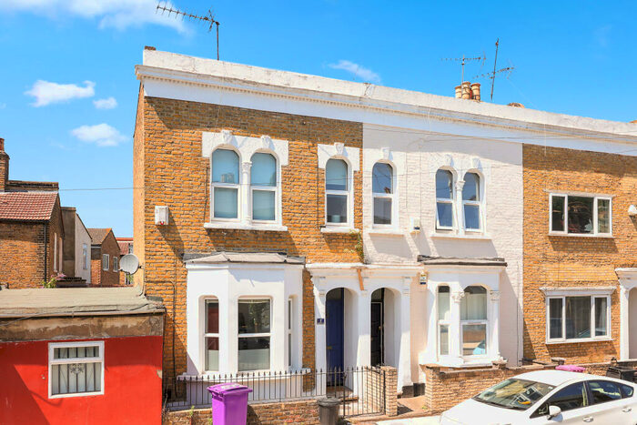 4 Bedroom End Of Terrace House To Rent In Maritime Street, Bow, E3