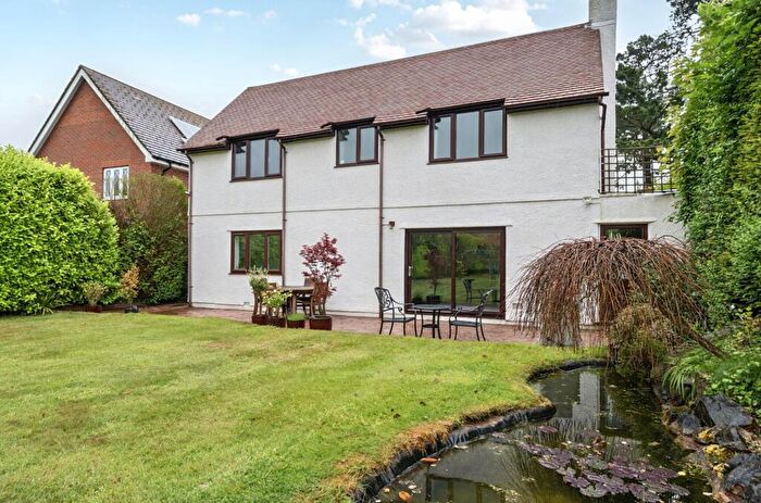 4 Bedroom Detached House For Sale In Downview Road, Barnham, PO22