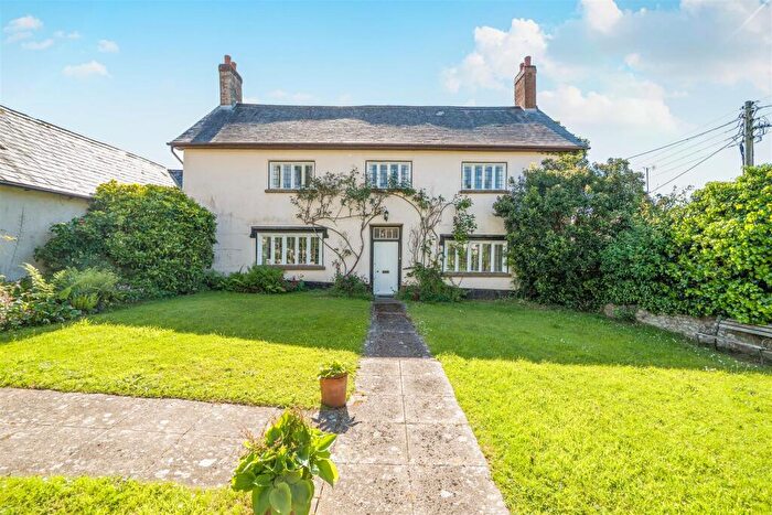 5 Bedroom Detached House For Sale In Kentisbeare, Cullompton, EX15