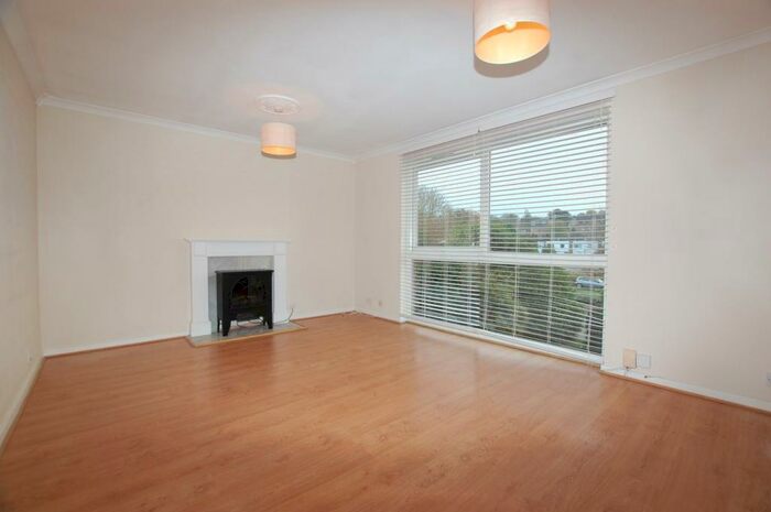 1 Bedroom Flat To Rent In Devis Court, Albemarle Road, Beckenham, BR3
