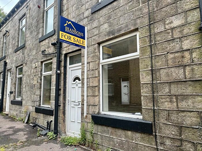 3 Bedroom Terraced House For Sale In Gladstone Street, Todmorden, OL14