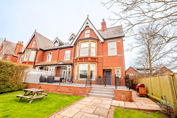 5 Bedroom Semi-Detached House For Sale In Seafield Road, Lytham, FY8