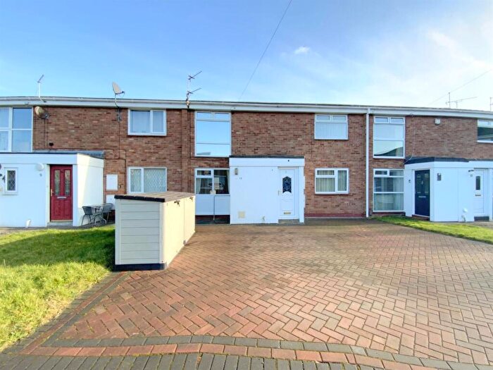 2 Bedroom Apartment For Sale In Claymore Close, Cleethorpes, DN35