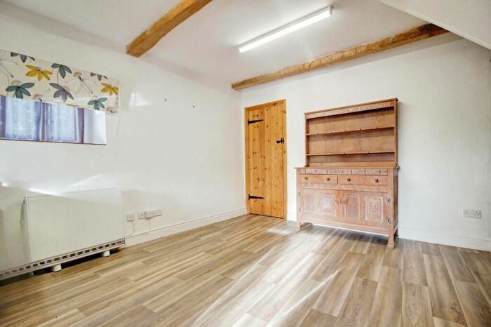 2 Bedroom Cottage To Rent In High Road, Ashton Keynes, SN6