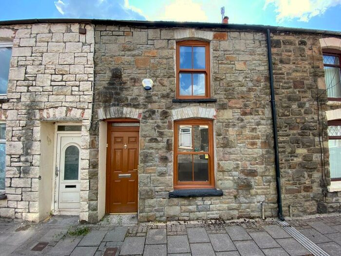 2 Bedroom Terraced House To Rent In Windsor Street Treherbert - Treherbert, CF42