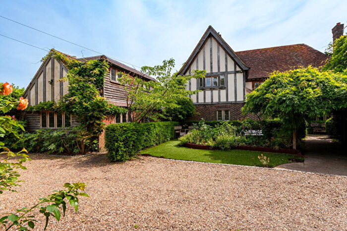 6 Bedroom Detached House For Sale In Elmstone Lane, Barming, Maidstone, ME16