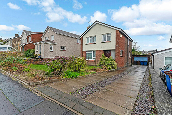 3 Bedroom Detached Villa For Sale In Glenhead Crescent, Hardgate, G81