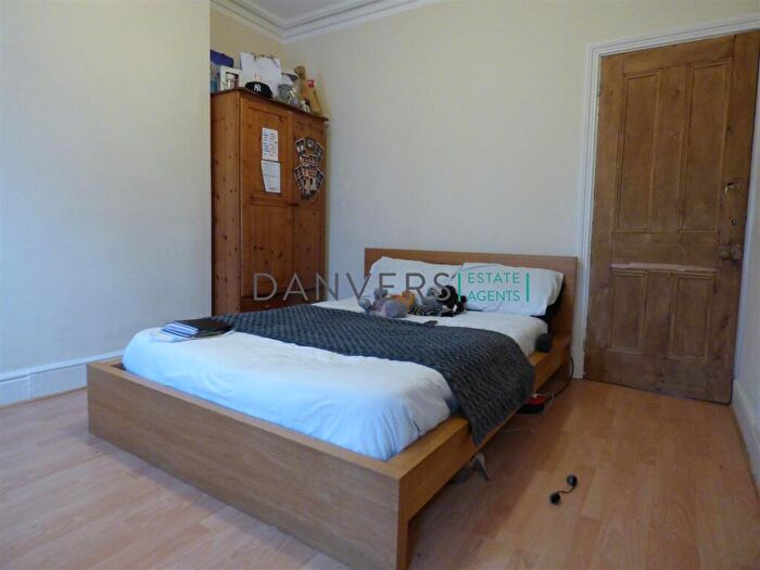 3 Bedroom Terraced House To Rent In Wilberforce Road, Leicester, LE3