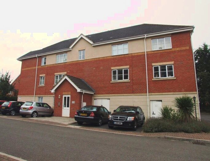 1 Bedroom Flat To Rent In Avenue Heights, Reading, RG2