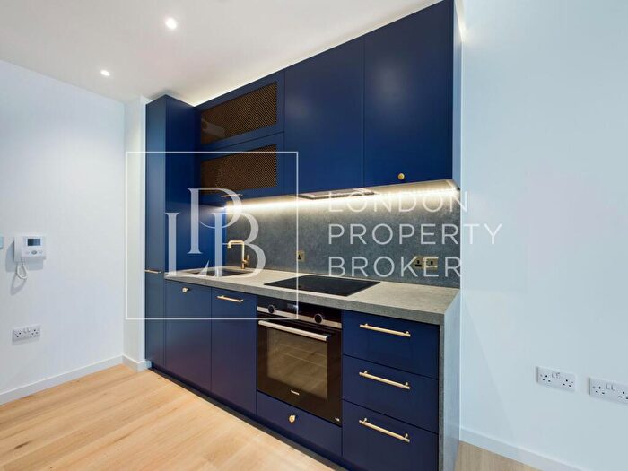 Apartment For Sale In Goodluck Hope Walk, Dulke House, E14