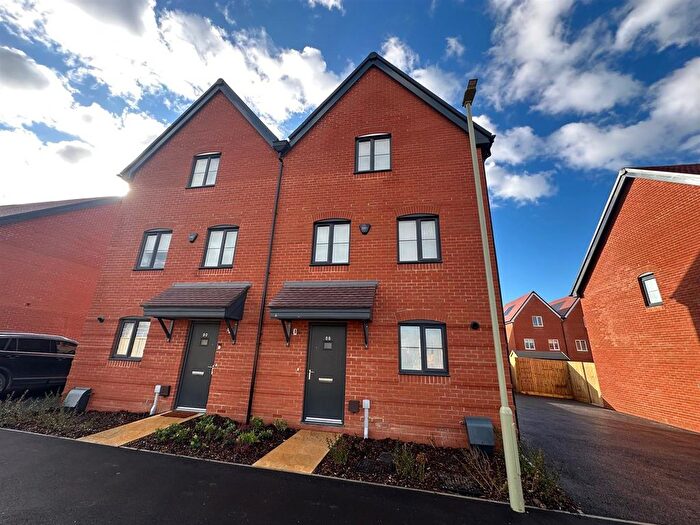 3 Bedroom Semi Detached House To Rent In Beaulieu, Whiteley, Fareham, SO30