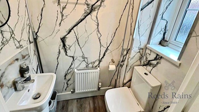 2 Bedroom Semi-Detached House For Sale In St. Peters Way, Stoke-on-Trent, Staffordshire, ST4