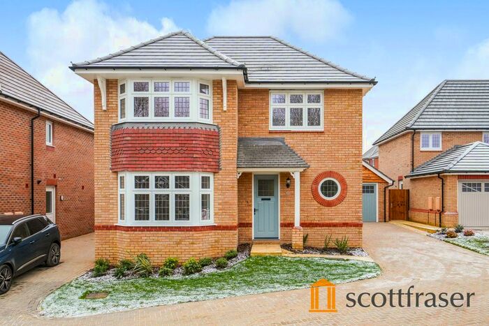 3 Bedroom Detached House To Rent In Parkehill, Radley, OX14