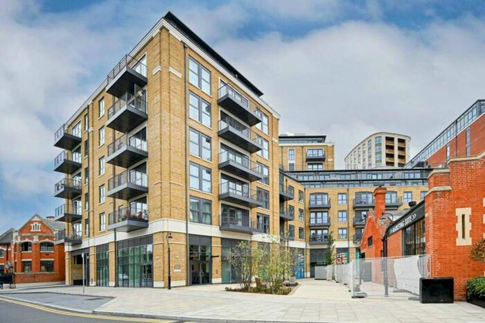 2 Bedroom Flat To Rent In Wheatfield Way, Kingston Upon Thames, KT1