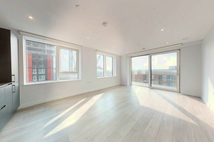 2 Bedroom Apartment To Rent In Park Central East, SE17