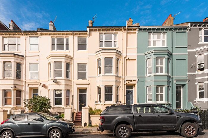 2 Bedroom Flat For Sale In Queens Park Road, Brighton, BN2