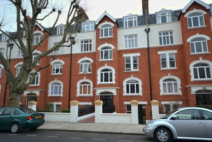 2 Bedroom Flat To Rent In Cleveland Mansions, Widley Road, Maida Vale, London, W9