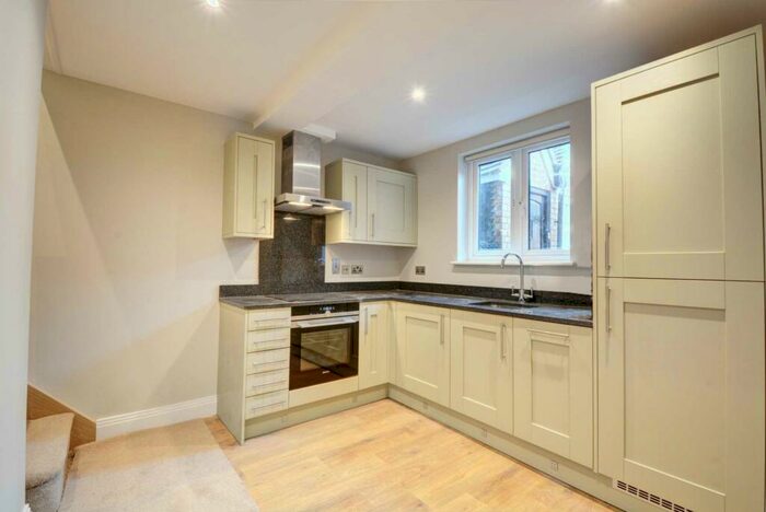 2 Bedroom Apartment To Rent In Marlow Town Centre, SL7