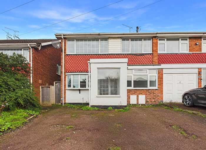 4 Bedroom Semi Detached House For Sale In Heather Road, Great Barr, B43