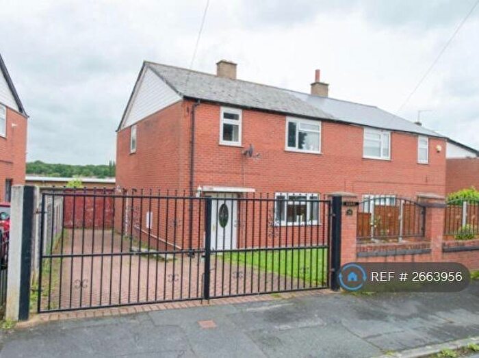 3 Bedroom Semi-Detached House To Rent In Alderton Crescent, Leeds, LS17