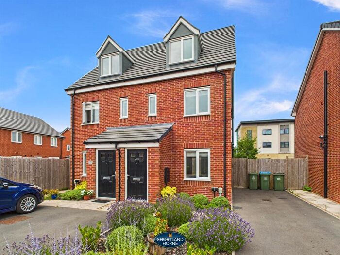 3 Bedroom Semi-Detached House To Rent In Dennis Davison Place, Banner Brook Park, Coventry, CV4
