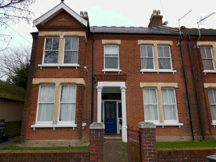 3 Bedroom Flat To Rent In Downs Park, Herne Bay, CT6