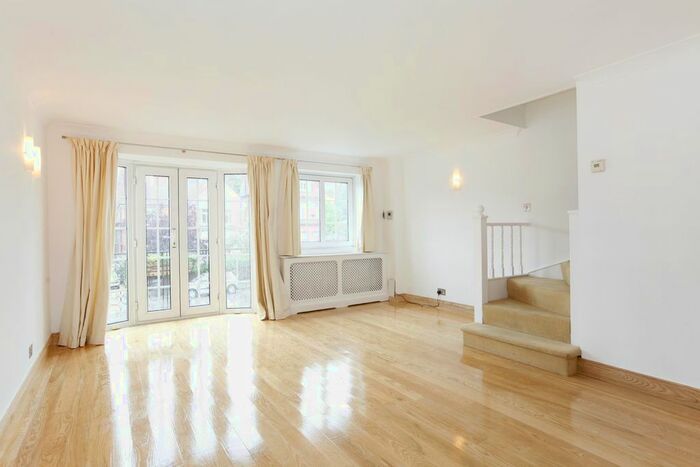 5 Bedroom Flat To Rent In Crescent Road, Kingston Upon Thames, KT2