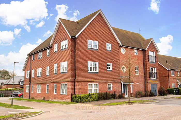2 Bedroom Flat For Sale In Webber Street, Redwing House, RH6