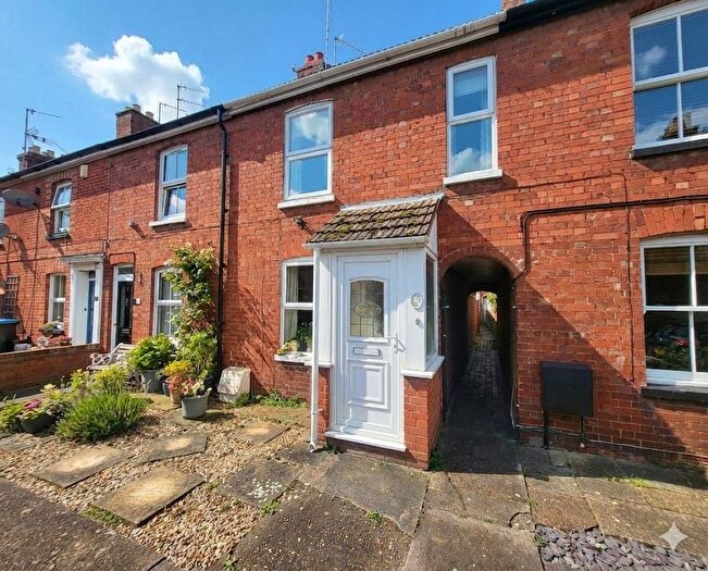 3 Bedroom Terraced House For Sale In Beaconsfield Place, Newport Pagnell, MK16