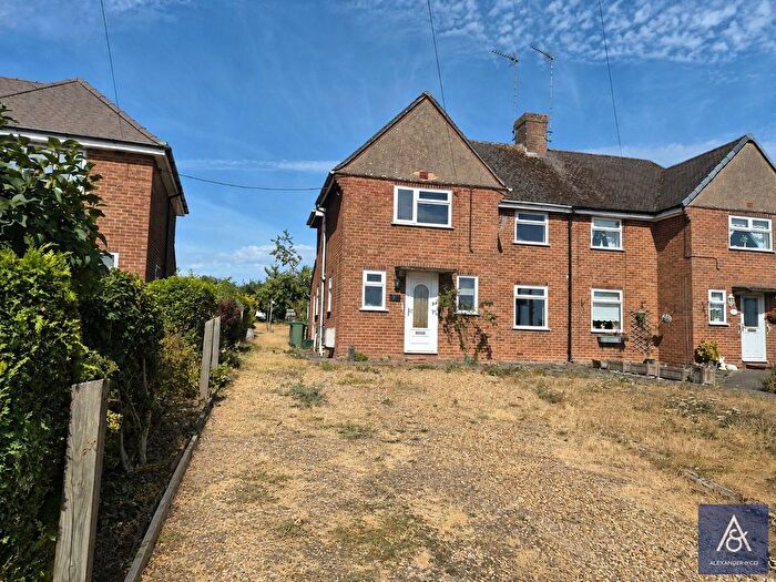 3 Bedroom Semi-Detached House For Sale In Biddlesden Road, Westbury, Brackley, NN13