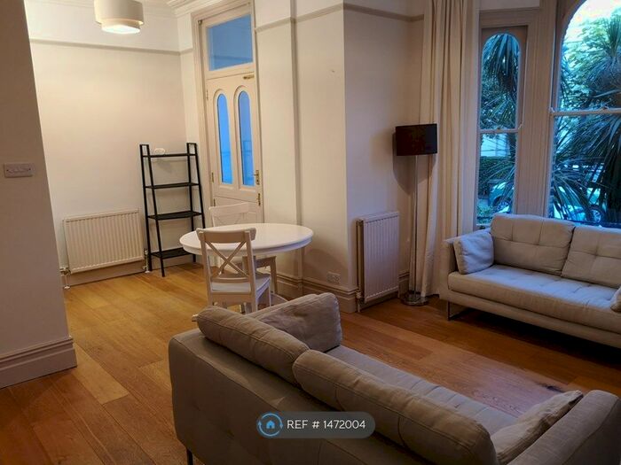 2 Bedroom Flat To Rent In Milton Road, London, SE24