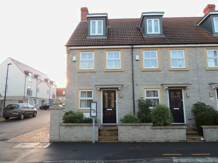 3 Bedroom End Of Terrace House To Rent In Morley Road, Bristol, BS16