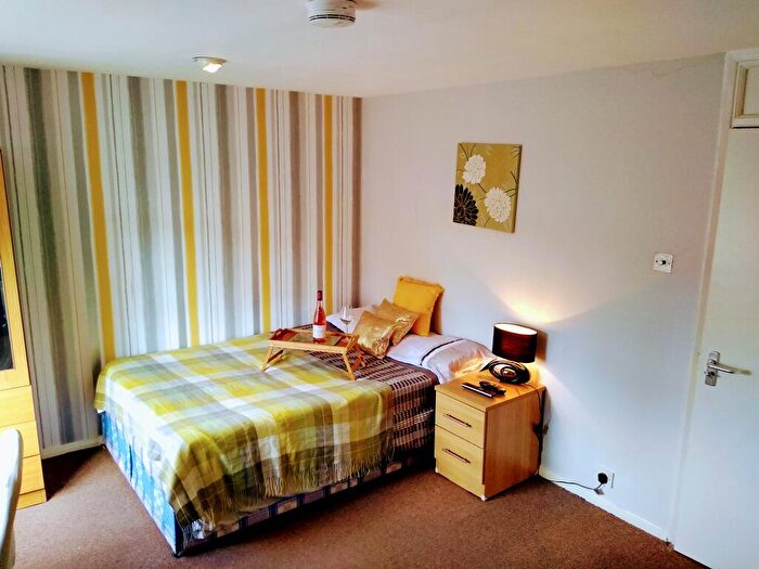 1 Bedroom Terraced House To Rent In Wayside Mews, Maidenhead, SL6