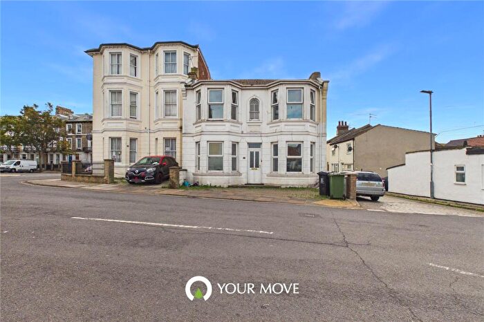 2 Bedroom Detached House To Rent In Nelson Road Central, Great Yarmouth, Norfolk, NR30