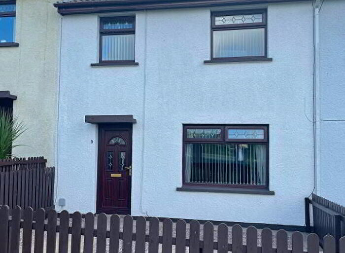 3 Bedroom Mid Terraced House For Sale In Alexander Park, Loughries, BT22