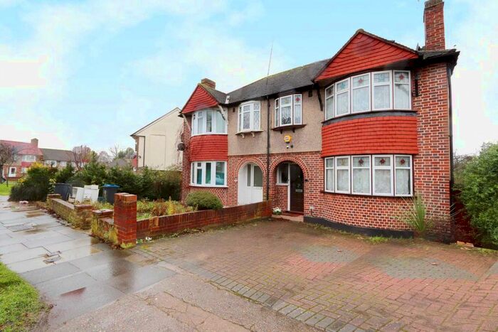 4 Bedroom Semi-Detached House To Rent In Churston Drive, Morden, SM4