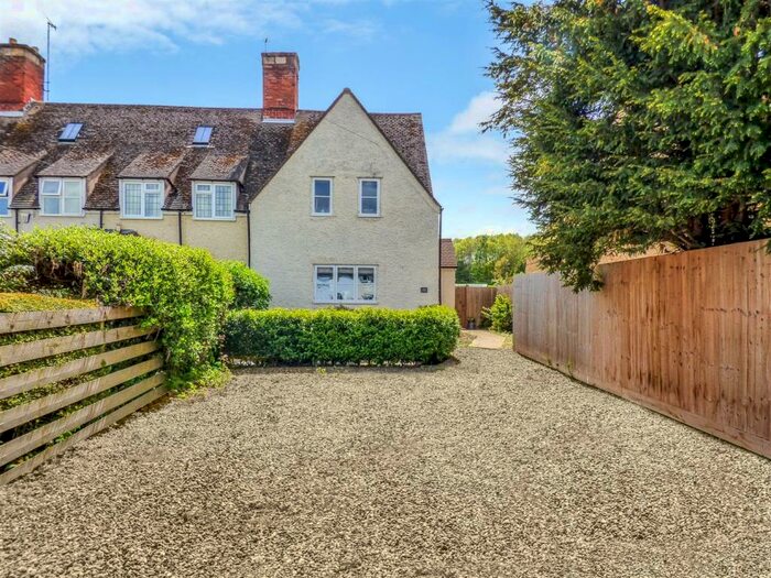 2 Bedroom End Of Terrace House For Sale In Catbrook, Chipping Campden, GL55