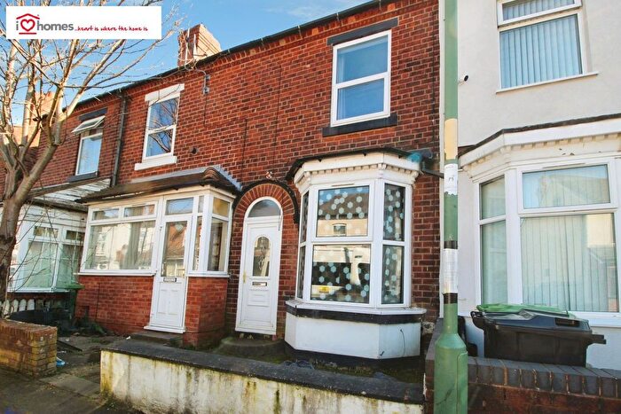 3 Bedroom Terraced House For Sale In Pargeter Street, Walsall, WS2