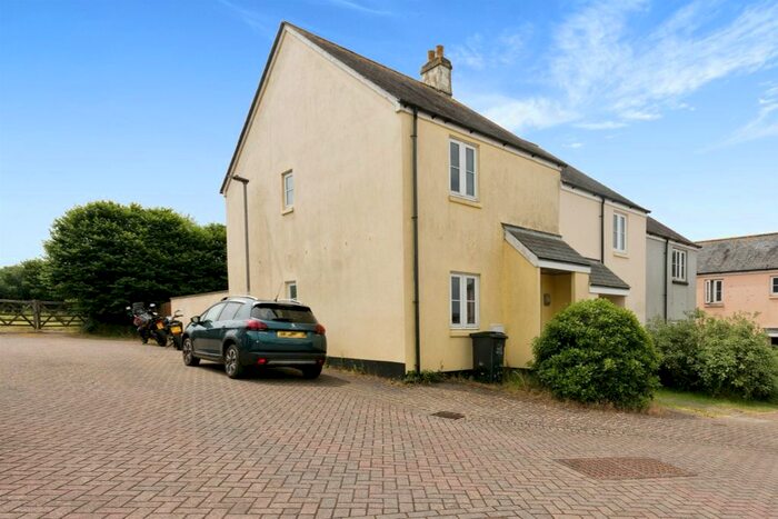 2 Bedroom End Of Terrace House For Sale In Lister Way, East Allington, Totnes, TQ9