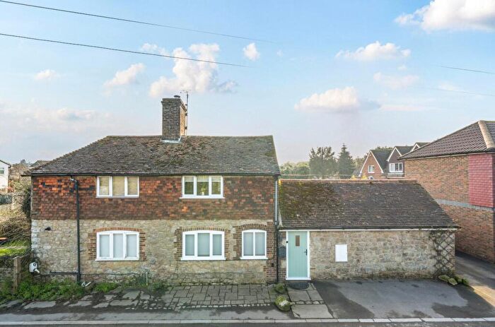 3 Bedroom Semi Detached House For Sale In Forstal Lane, Coxheath, Maidstone, ME17