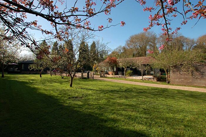 4 Bedroom Barn Conversion For Sale In Birling Road, Leybourne, West Malling, ME19