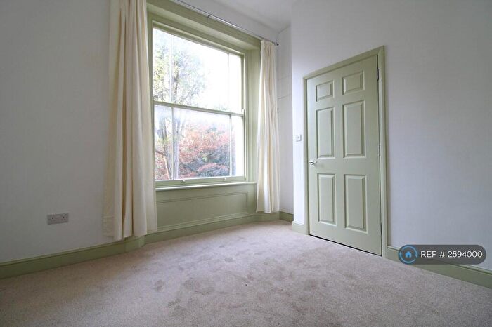 4 Bedroom Flat To Rent In Wickham Road, London, SE4