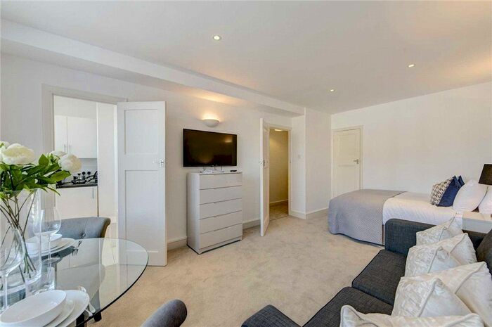 1 Bedroom Flat To Rent In Hill Street, London, W1J