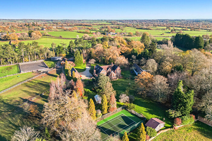 6 Bedroom House For Sale In Henley Road, Henley-In-Arden, B95